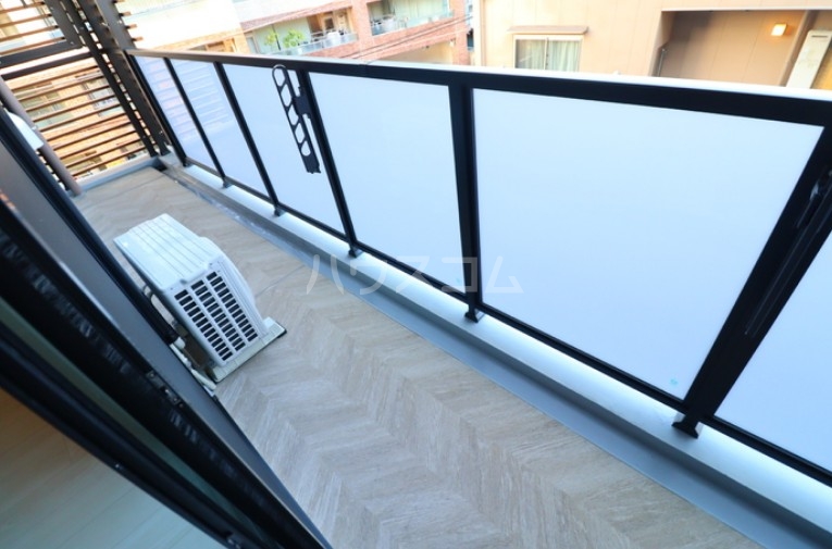 14/28 バルコニー