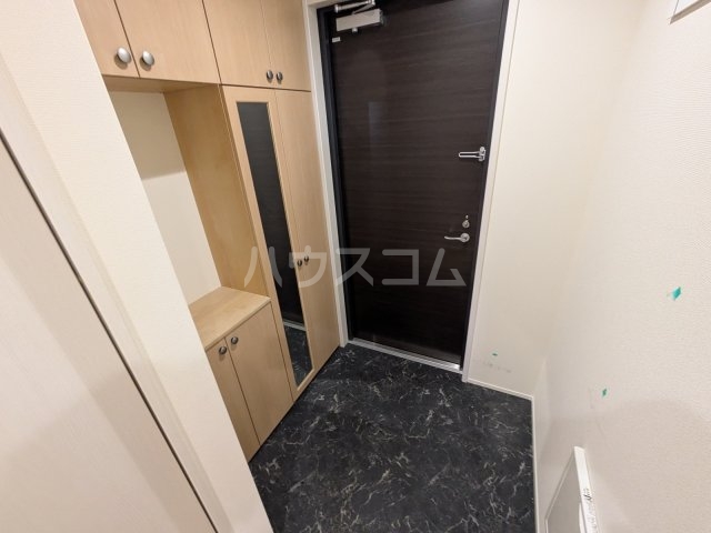 14/30 玄関