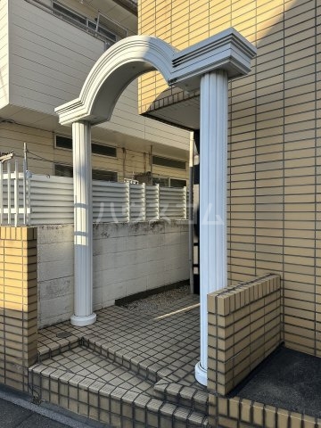 29/30 エントランス