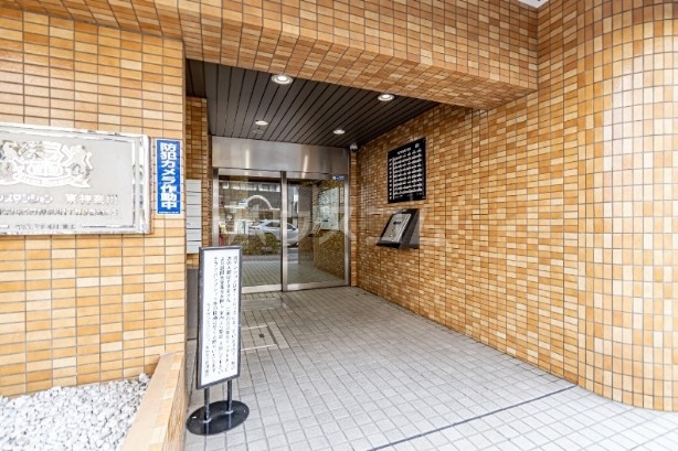 17/20 エントランス