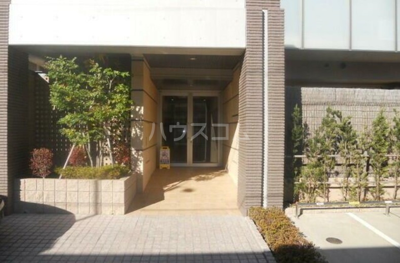 19/21 エントランス