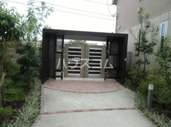 13/24 エントランス