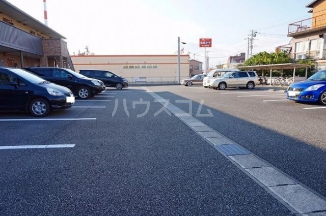 20/23 駐車場