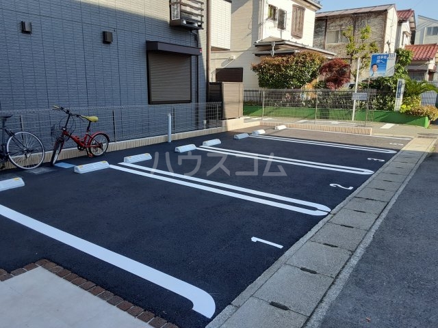 25/29 駐車場