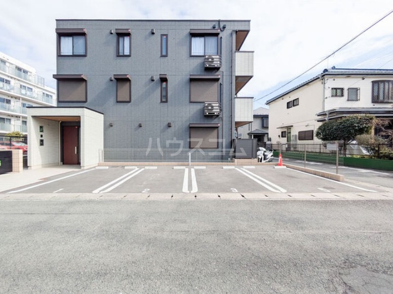 4/5 駐車場