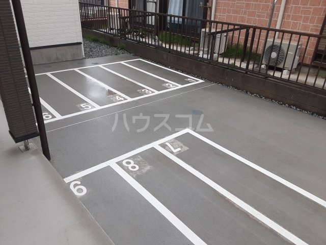 3/7 駐車場