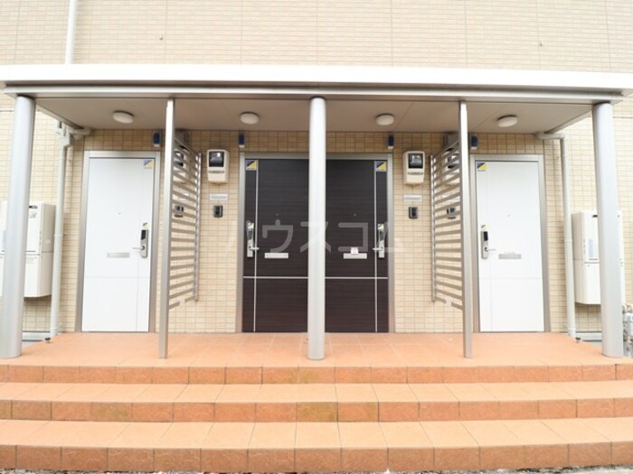 15/19 エントランス