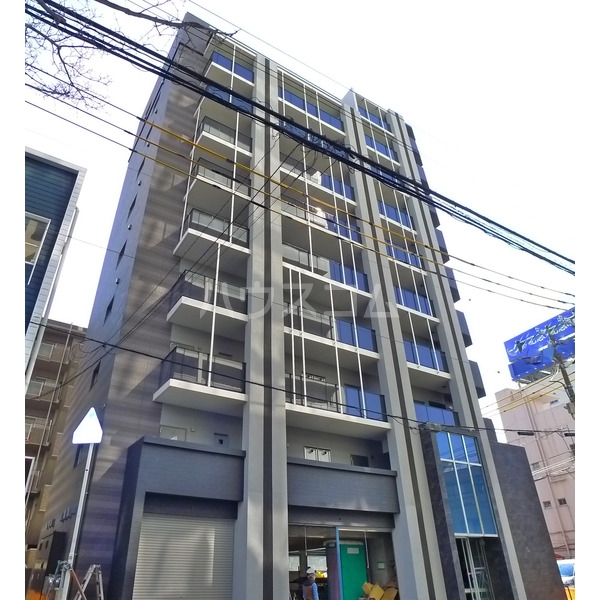 13/14 エントランス