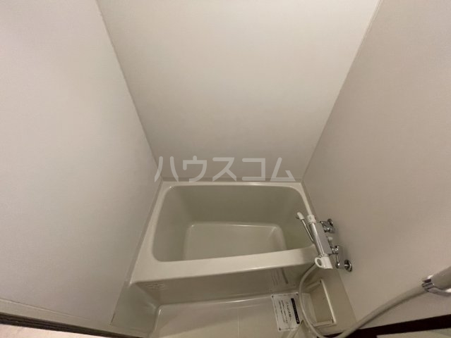 13/30 浴室