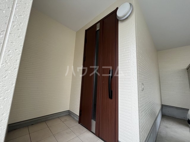 13/29 玄関