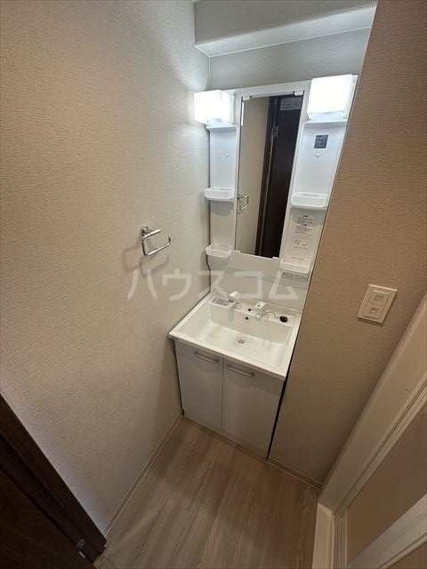 13/28 洗面