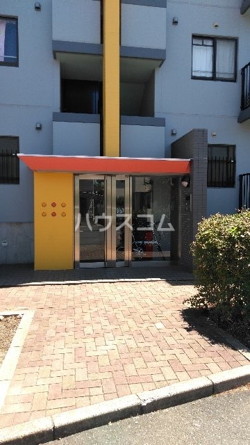 14/23 エントランス