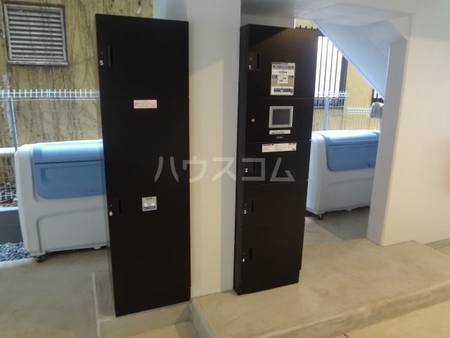 20/30 エントランス