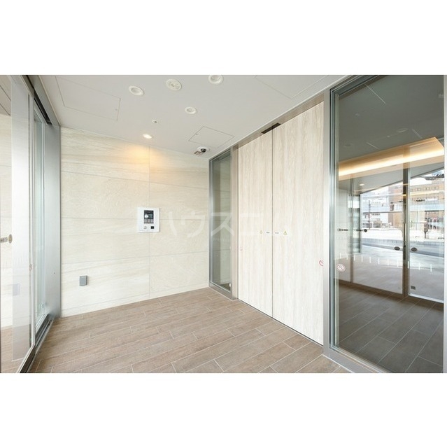 21/29 エントランス