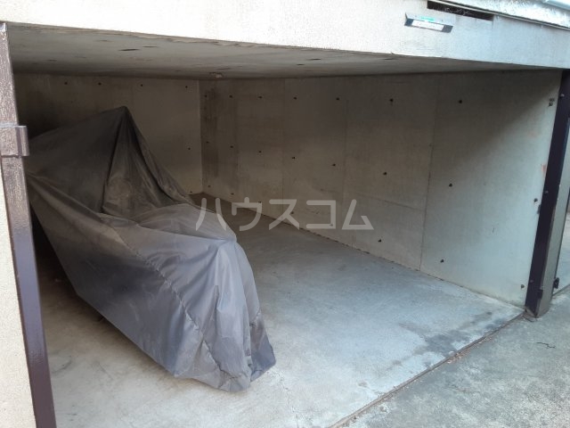 16/20 駐車場