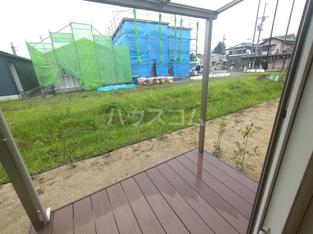 16/23 バルコニー