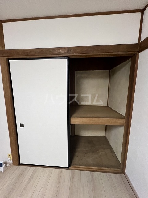 13/30 収納