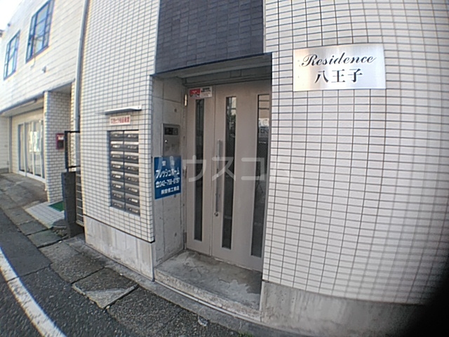 19/28 エントランス