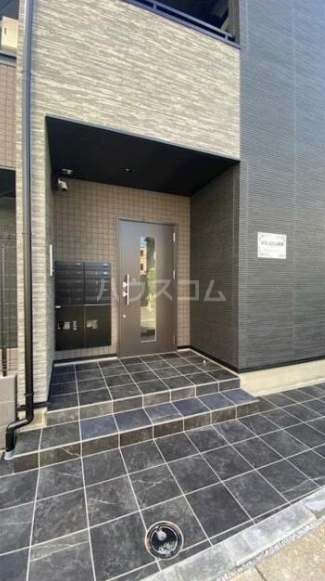 21/29 エントランス