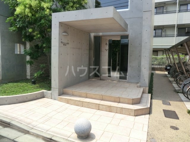 14/22 エントランス