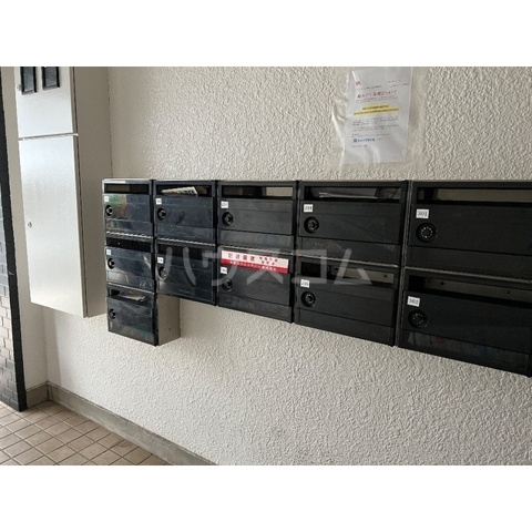 21/23 エントランス