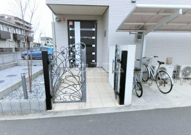 2/6 エントランス