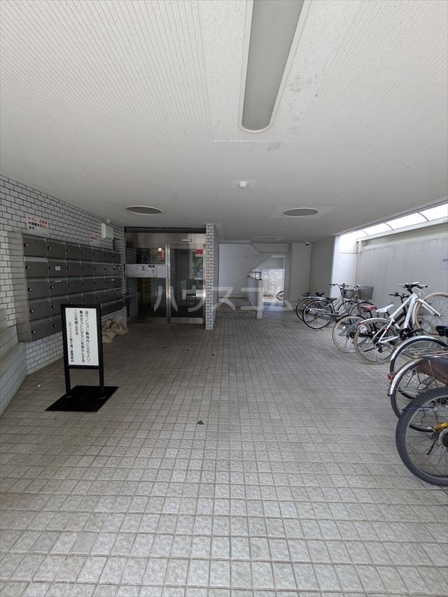 2/10 エントランス