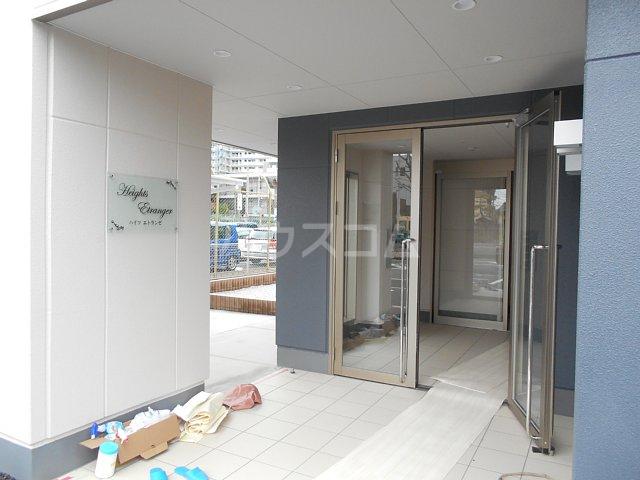 26/30 エントランス