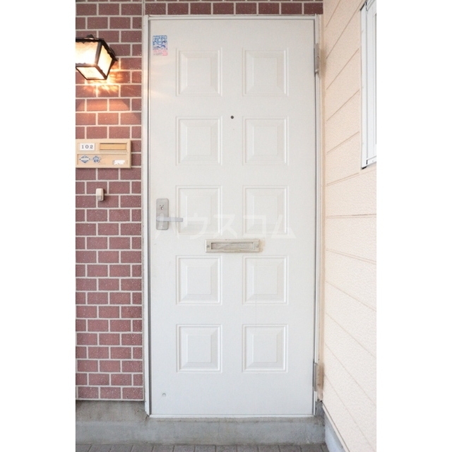 25/29 エントランス