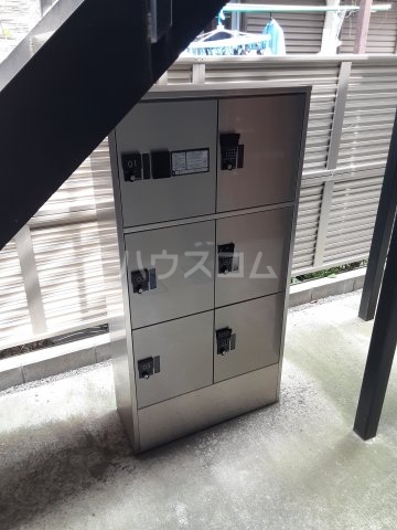 2/4 エントランス