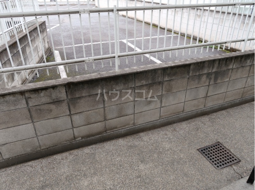 13/19 バルコニー