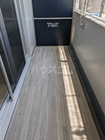 19/30 バルコニー