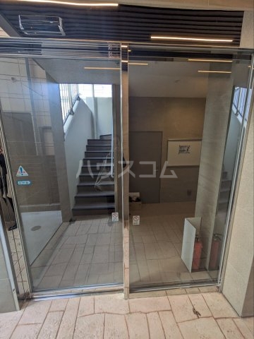 29/30 エントランス