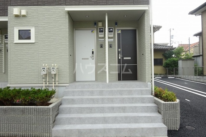 2/5 エントランス