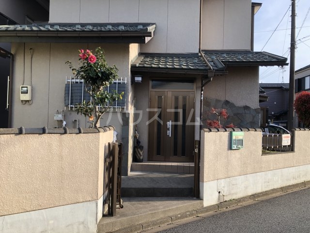 13/18 エントランス