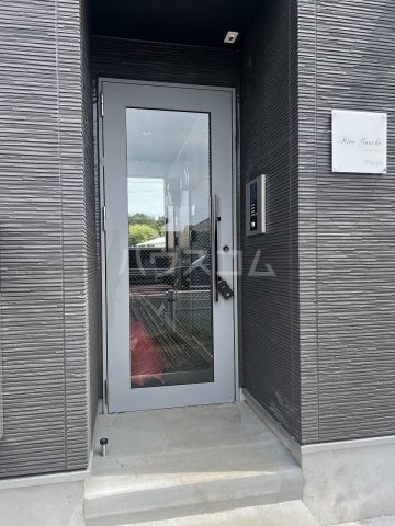 29/30 エントランス