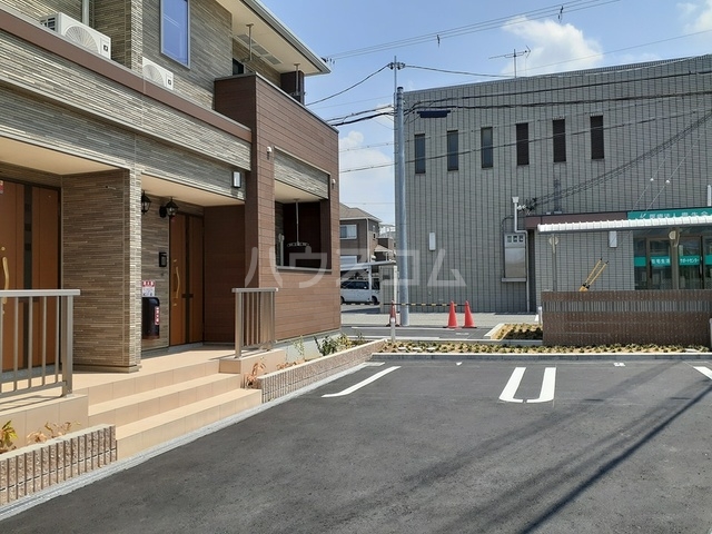 14/20 駐車場