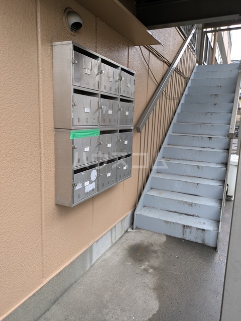 21/27 エントランス