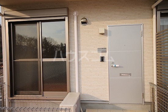 24/24 エントランス