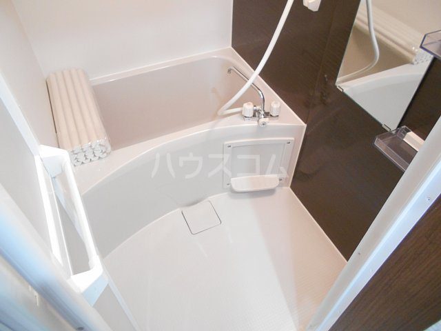 13/30 浴室
