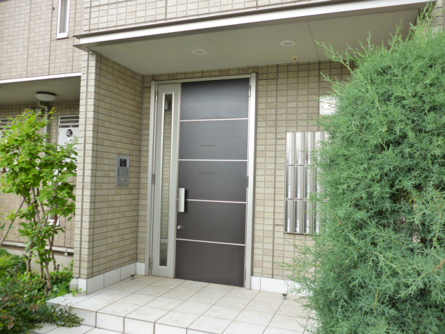 21/30 エントランス