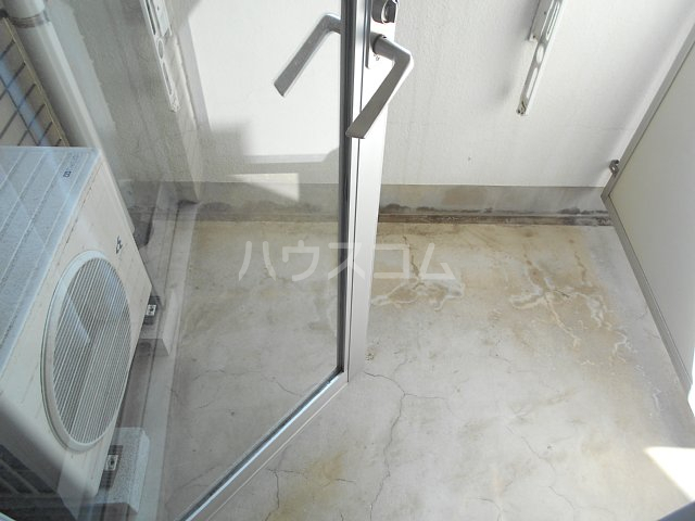 20/30 バルコニー