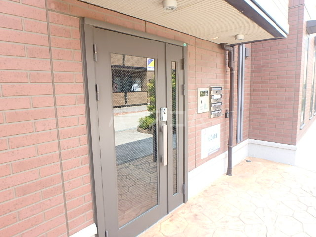 29/30 エントランス