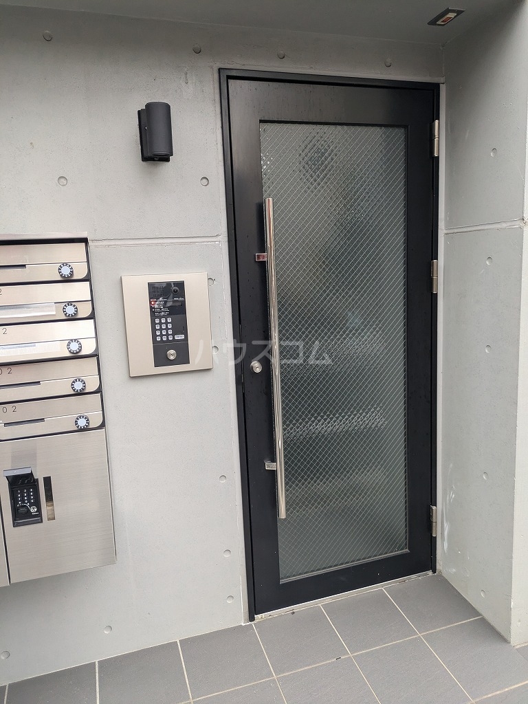 22/29 エントランス