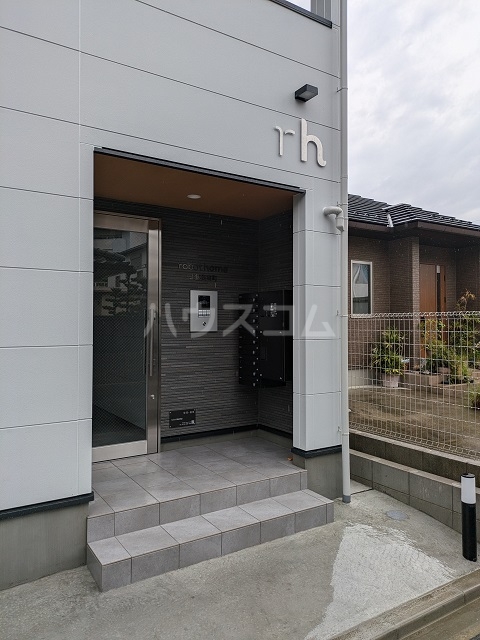 21/25 エントランス