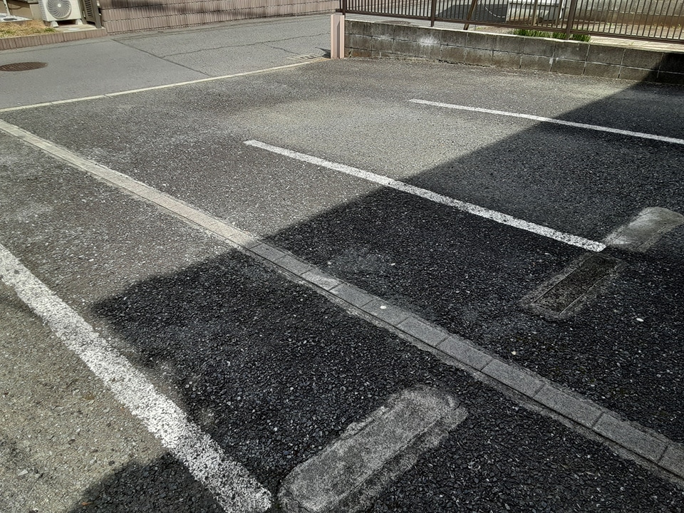 2/5 駐車場