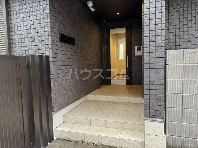 29/30 エントランス