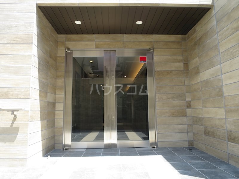 15/20 エントランス