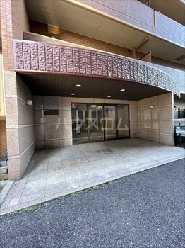 29/30 エントランス