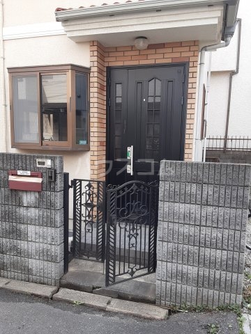 25/30 エントランス